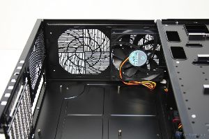 thumb 00047 SILVERSTONE GD08 HTPC XTREMEHARDWARE.COM